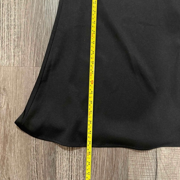 Ieena For Mac Duggal Beaded High Neck Gown Black Size 14 - Picture 15 of 16